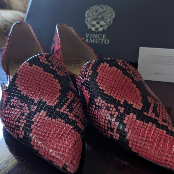 NWB Vince Camuto Cruiz Watermelon Python Flats 9.5 - Picture 3 of 6
